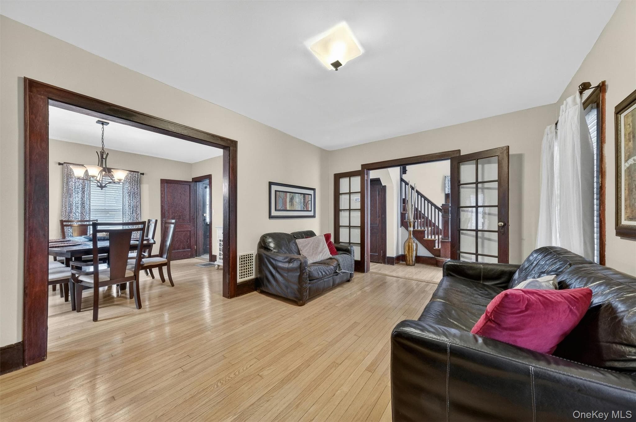 11 Columbia Avenue thumbnail 11