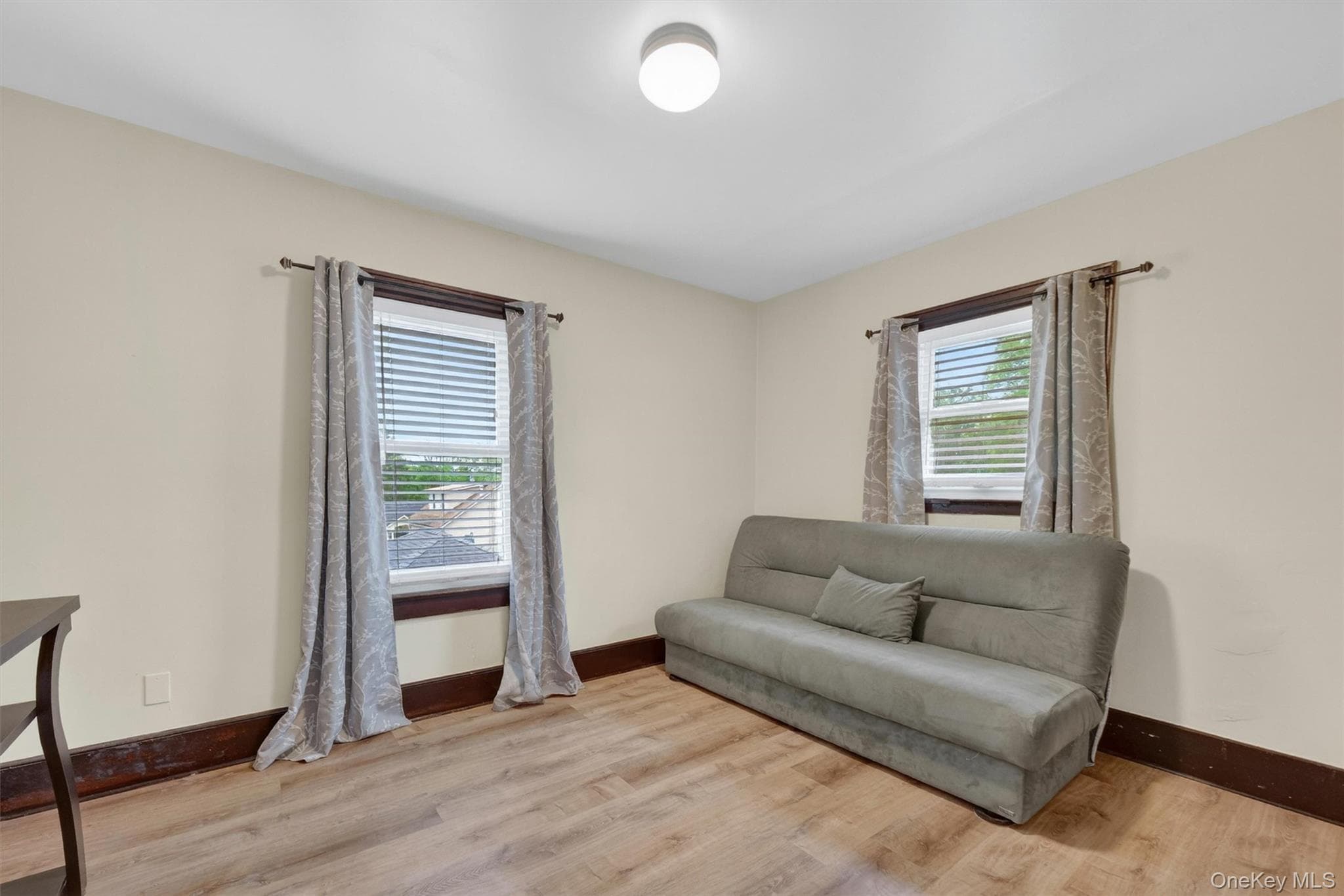 11 Columbia Avenue thumbnail 21