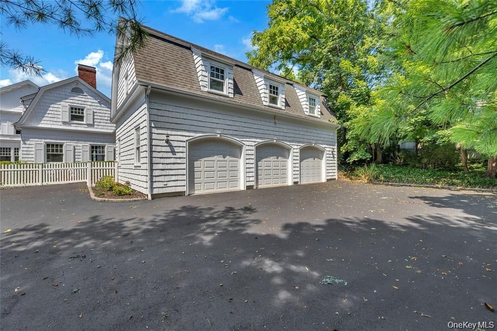 158 E Shore Road thumbnail 38