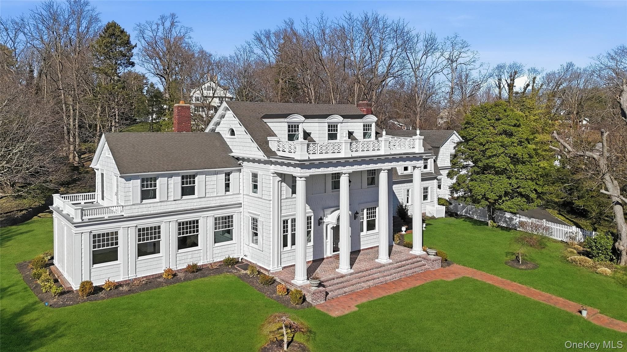 158 E Shore Road thumbnail 3