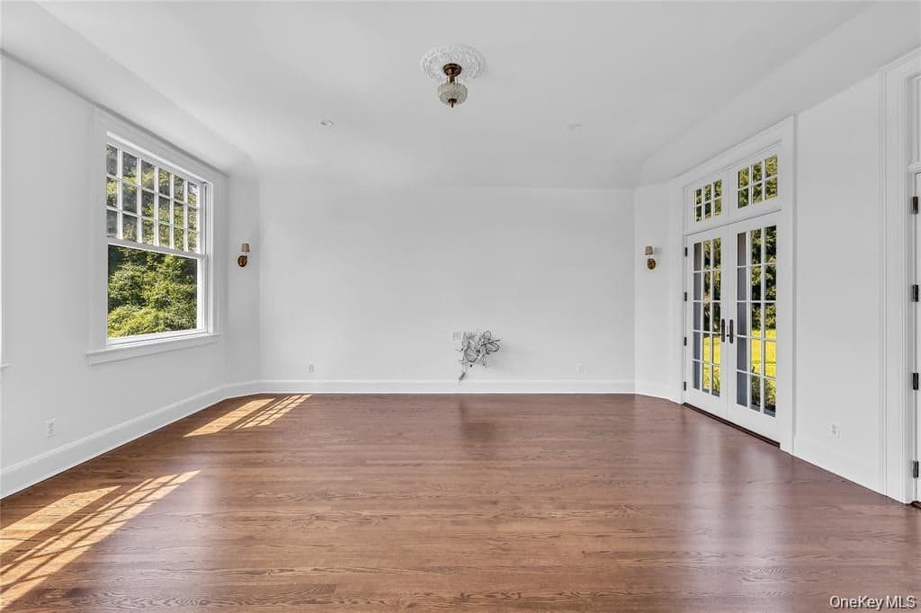 158 E Shore Road thumbnail 19