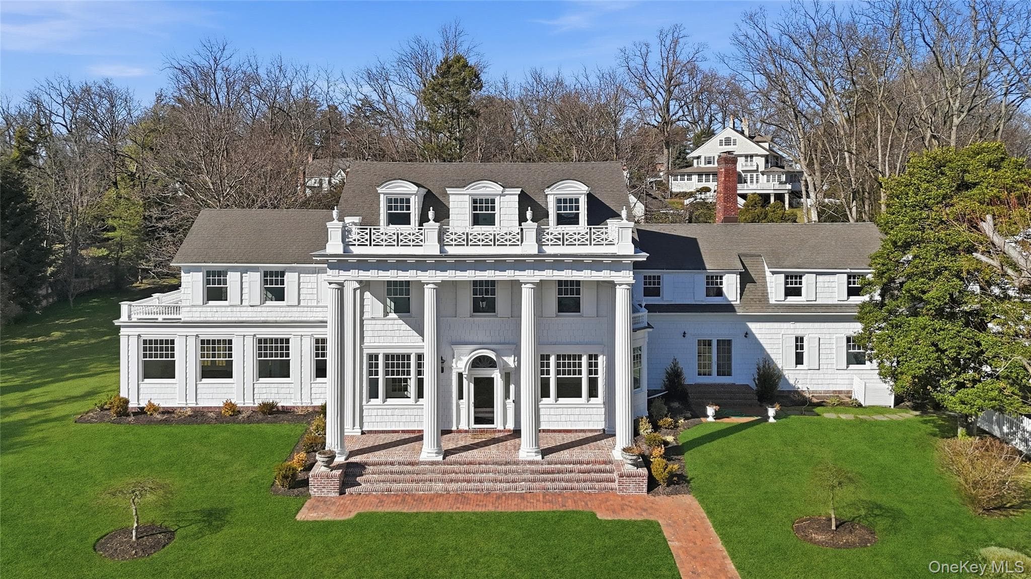 158 E Shore Road thumbnail 2