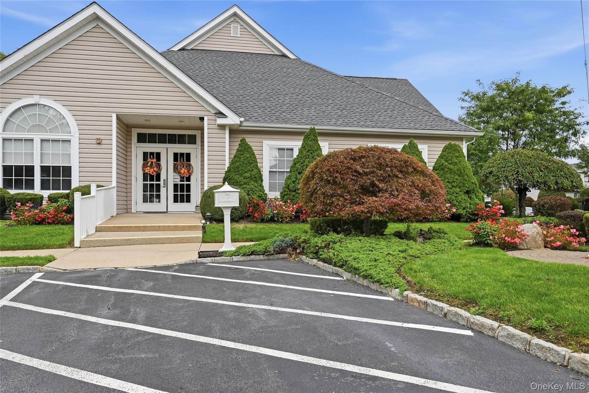120 Scenic Lake Drive thumbnail 34
