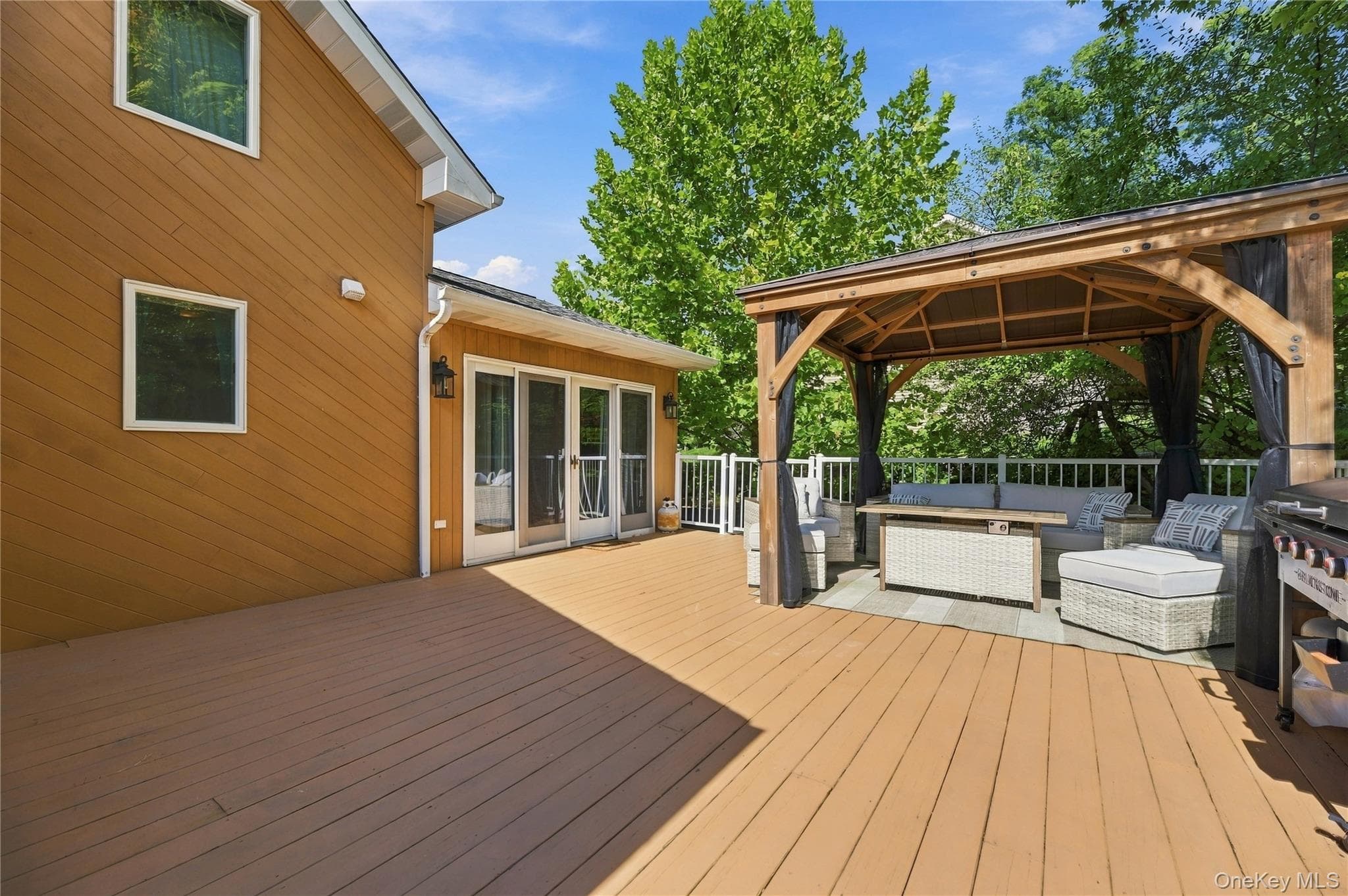 2 Stanton Drive thumbnail 16