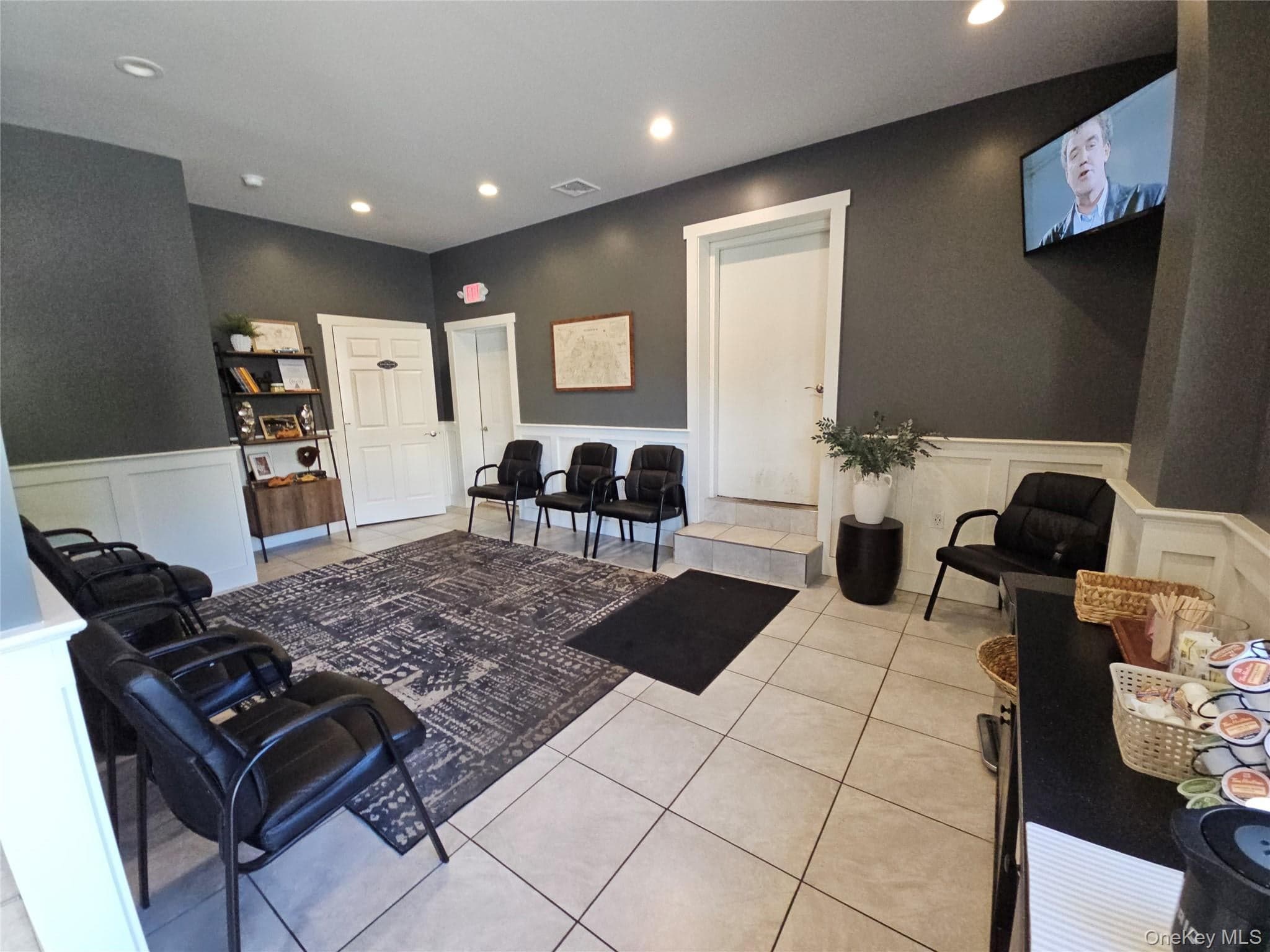 56 Forester Avenue thumbnail 33