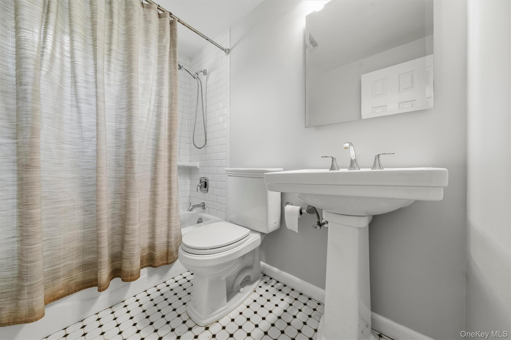 37 Lenox Avenue thumbnail 24