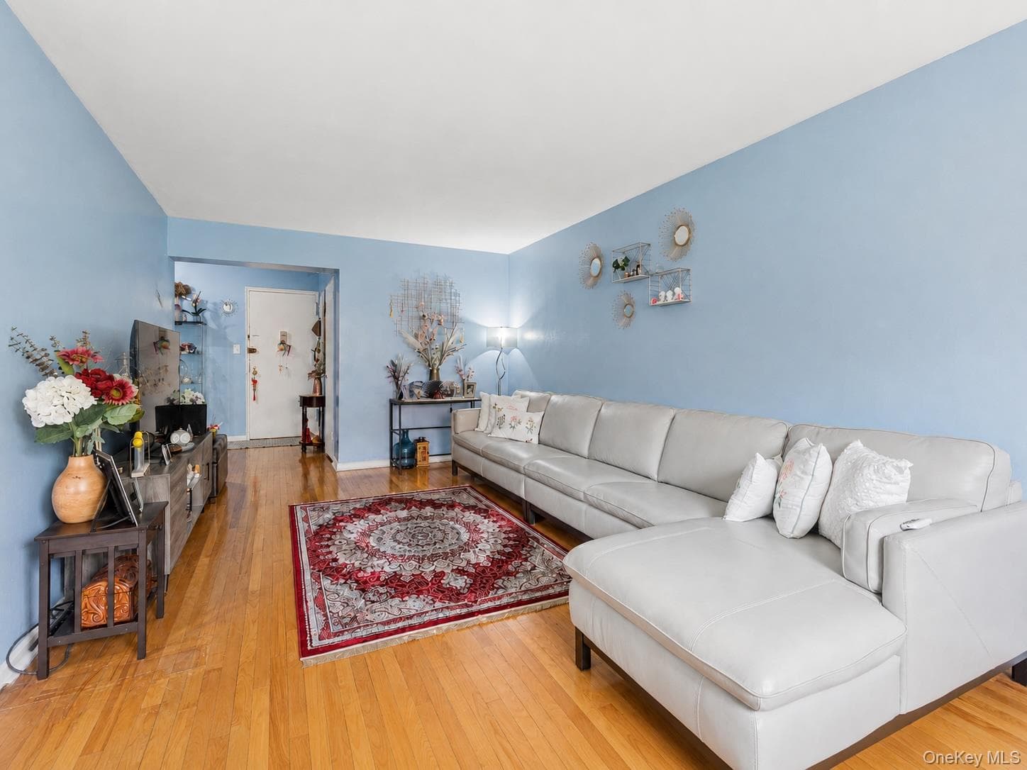 99-10 60th Avenue Unit: 5B thumbnail 2
