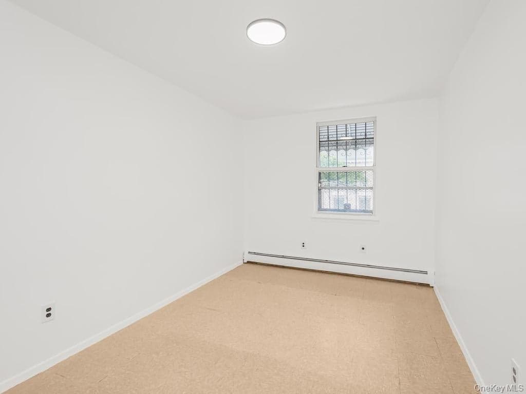 1060 Fox Street thumbnail 23
