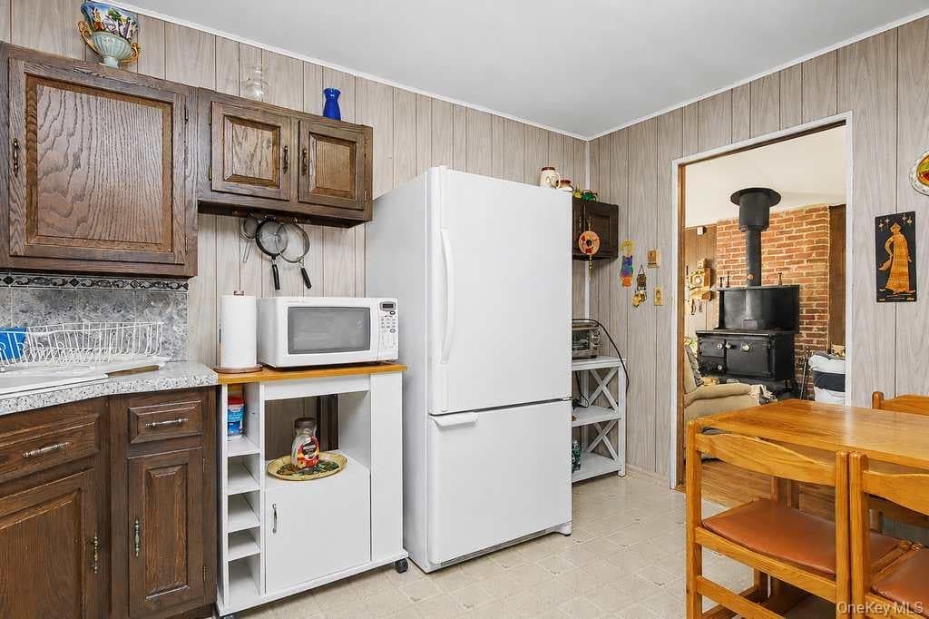 198 Pine Grove Road thumbnail 19