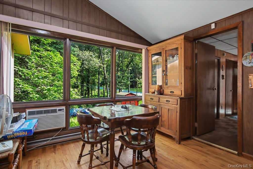 198 Pine Grove Road thumbnail 15