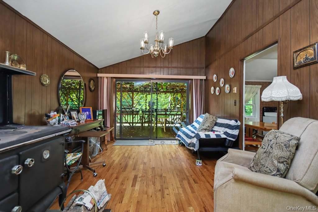 198 Pine Grove Road thumbnail 14