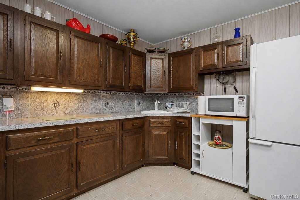 198 Pine Grove Road thumbnail 16