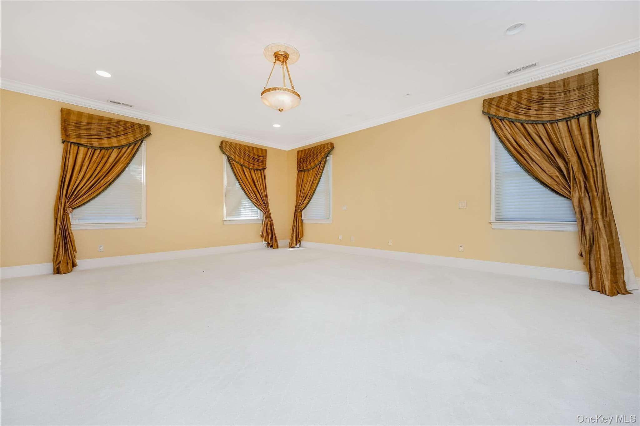 61 Charney Court thumbnail 24