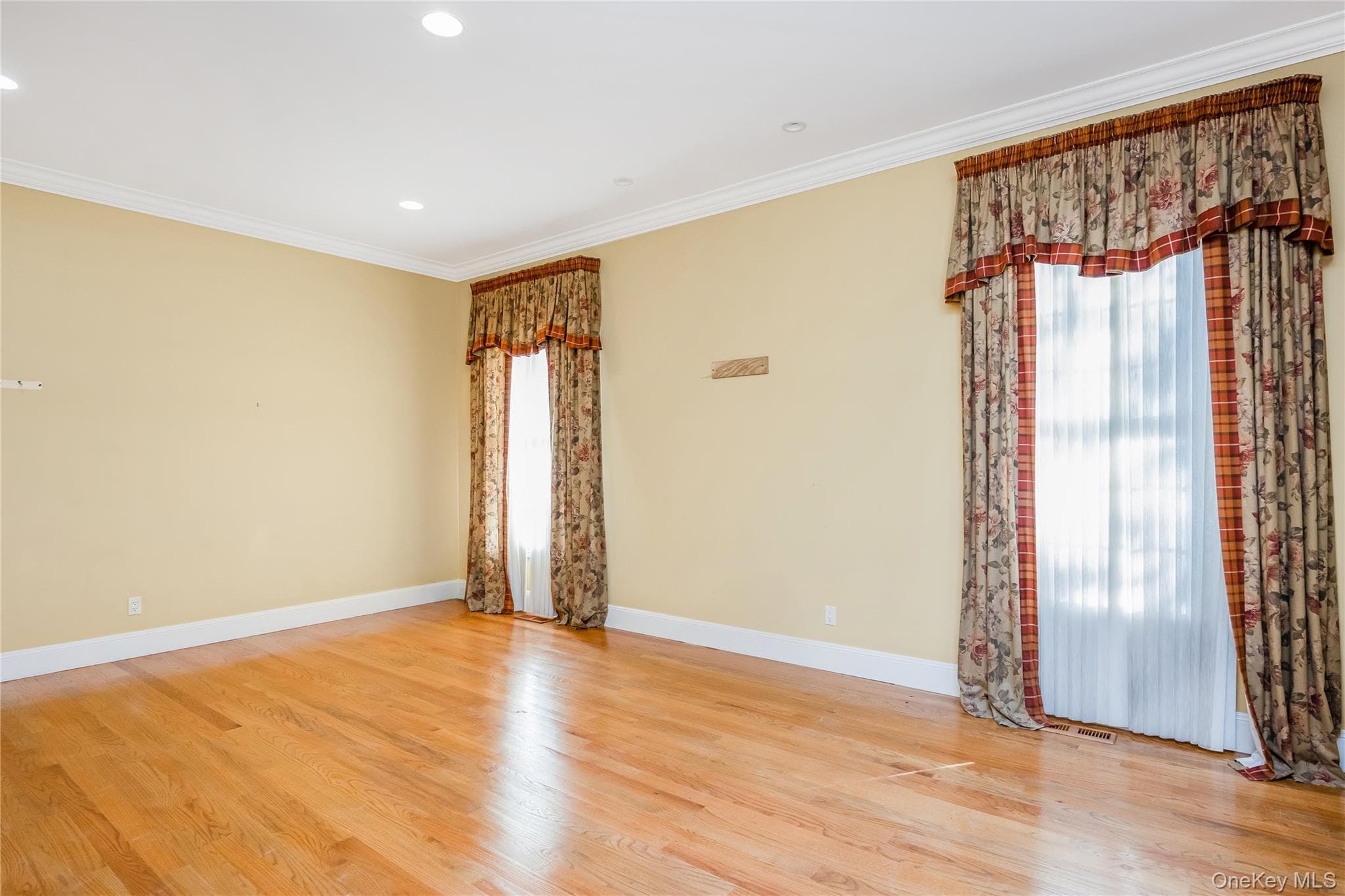 61 Charney Court thumbnail 17