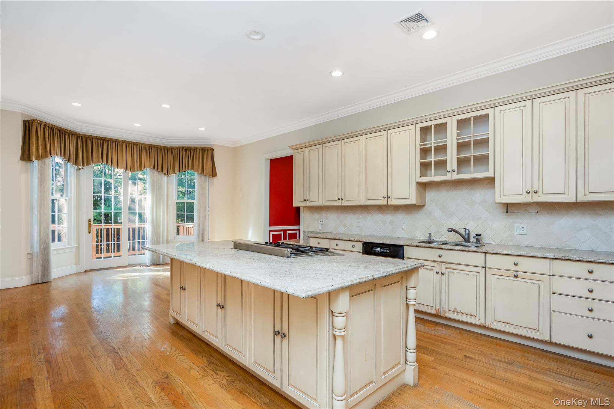 61 Charney Court thumbnail 12