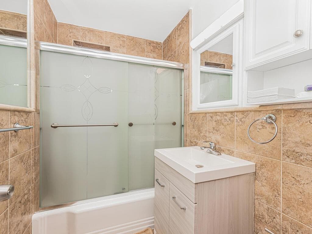 2866 Marion Avenue Unit: 6J thumbnail 8