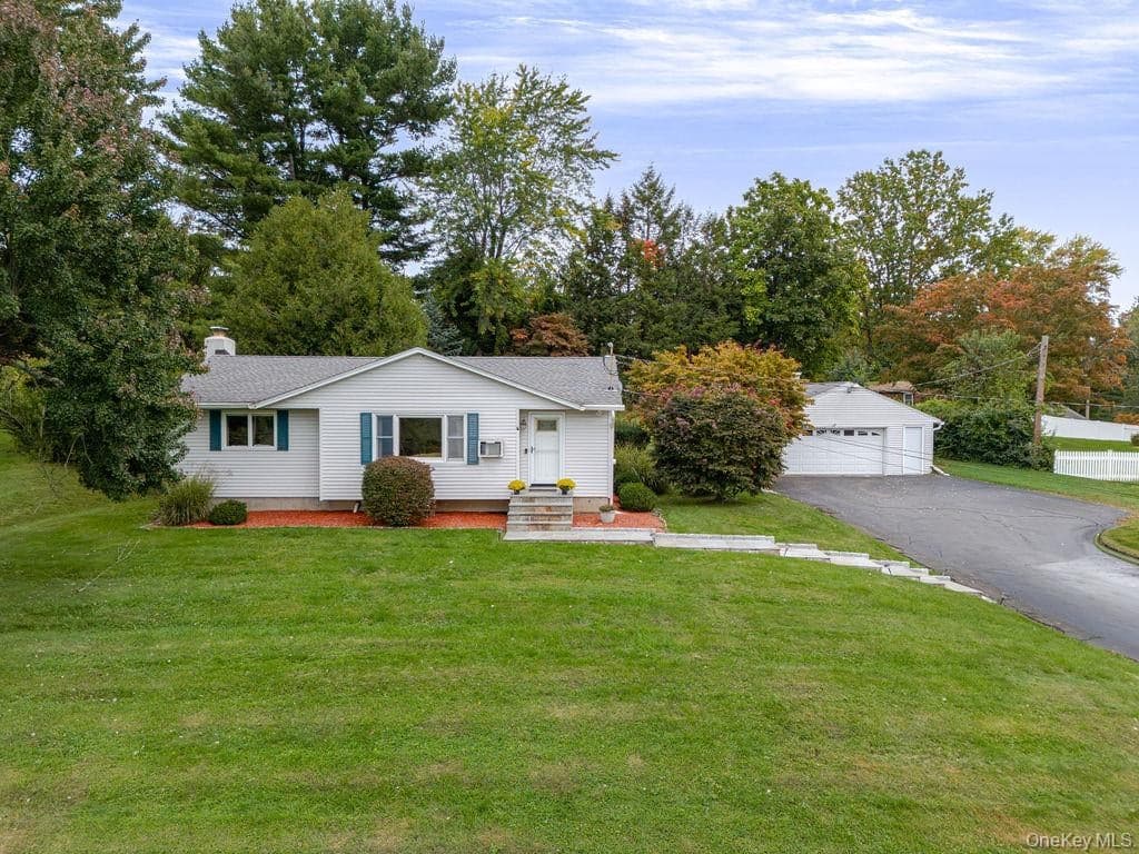 50 Horsepound Road photo 1