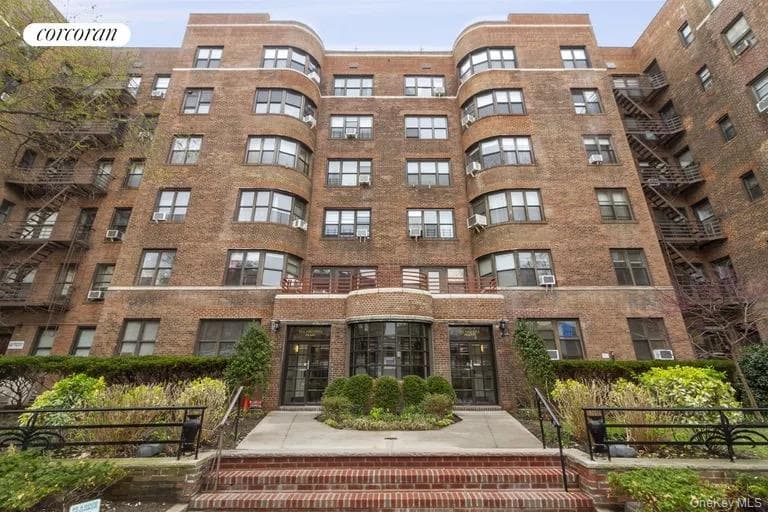 98-120 Queens Boulevard Unit: 1F thumbnail 6