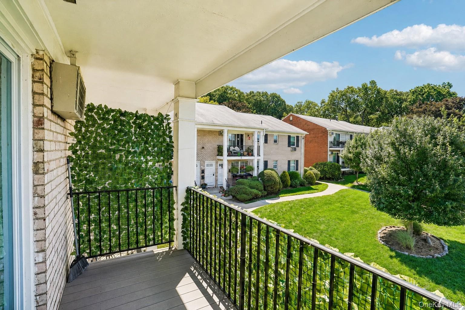 15 Doxbury Lane thumbnail 16