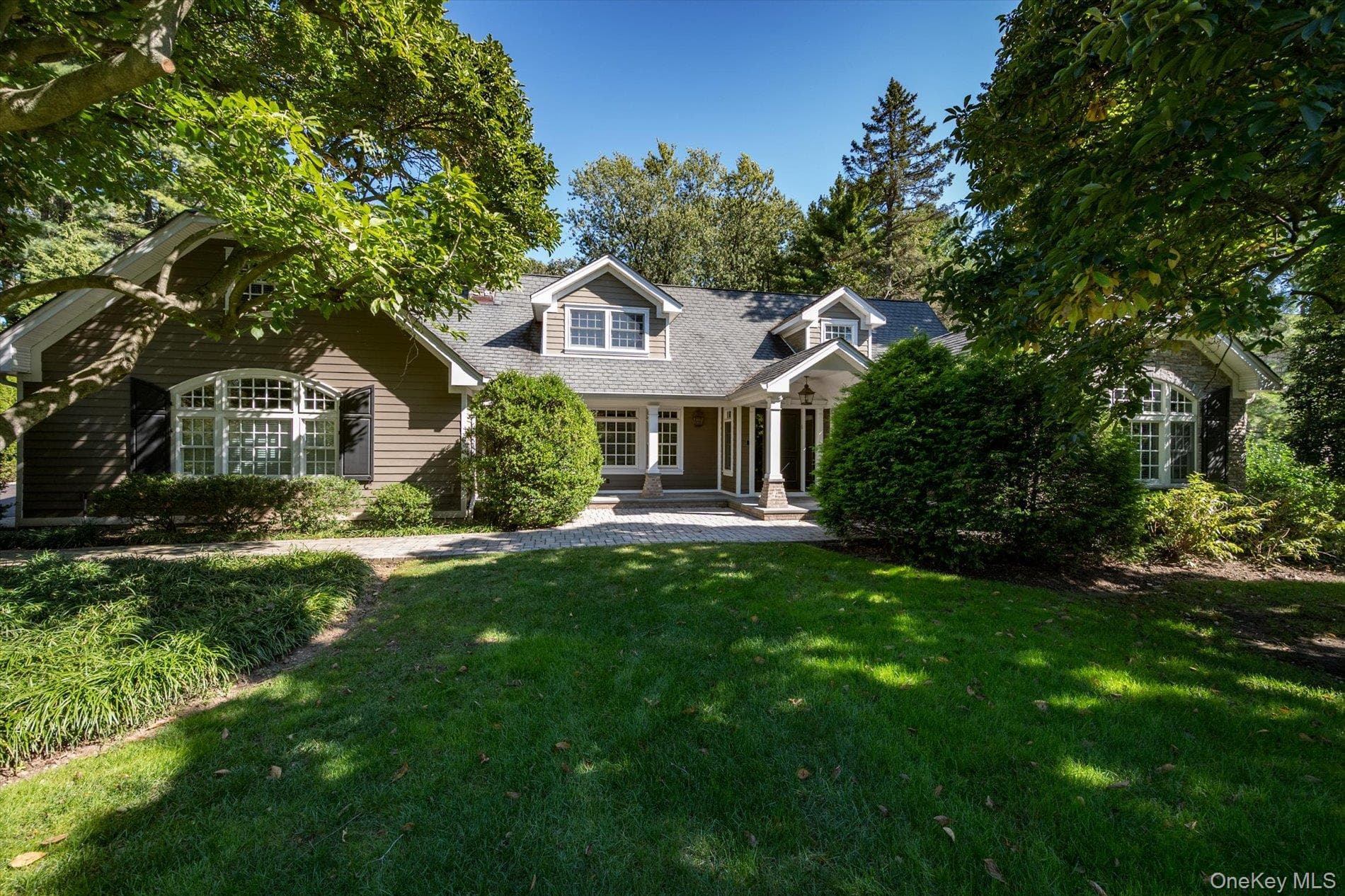 15 Haddington Drive photo 1
