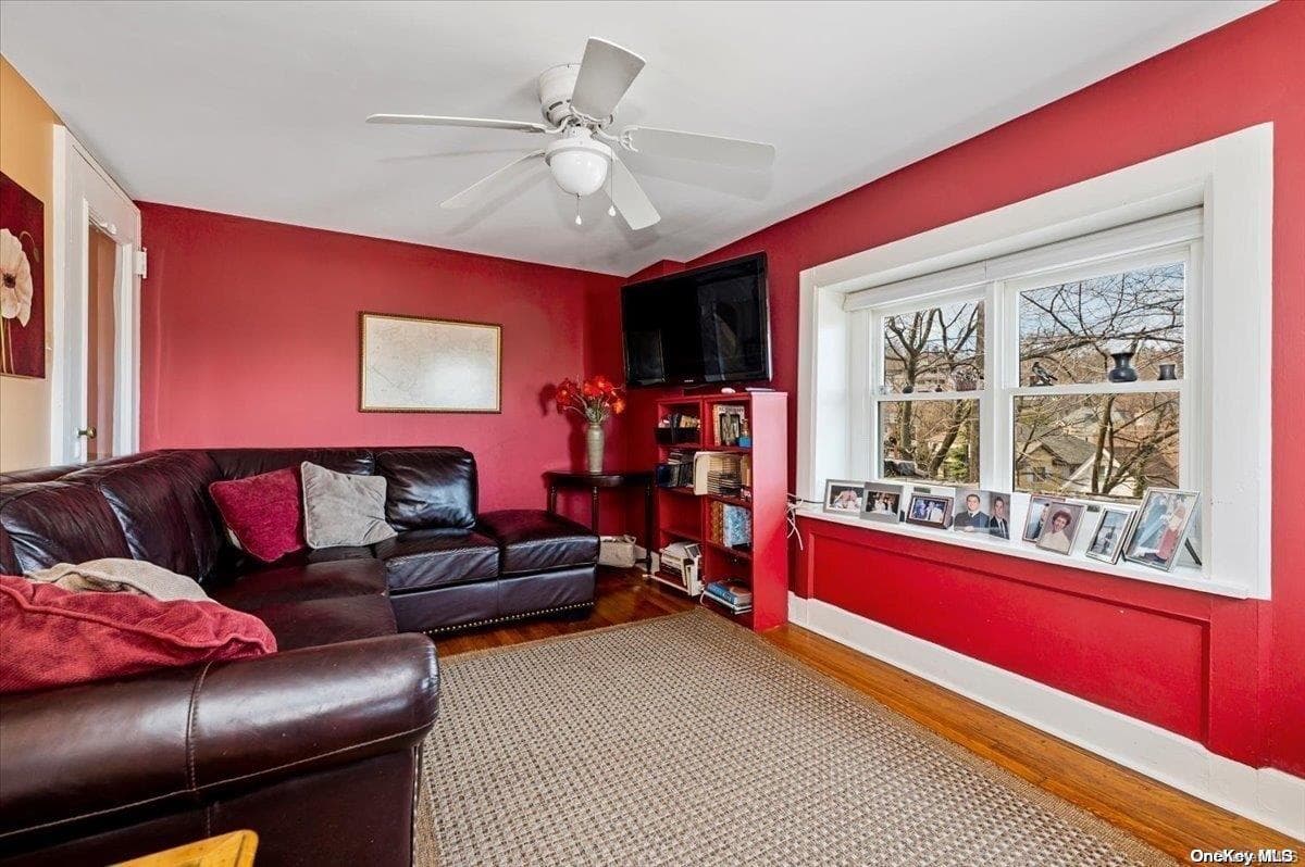 45 East Loop Road Rd thumbnail 12