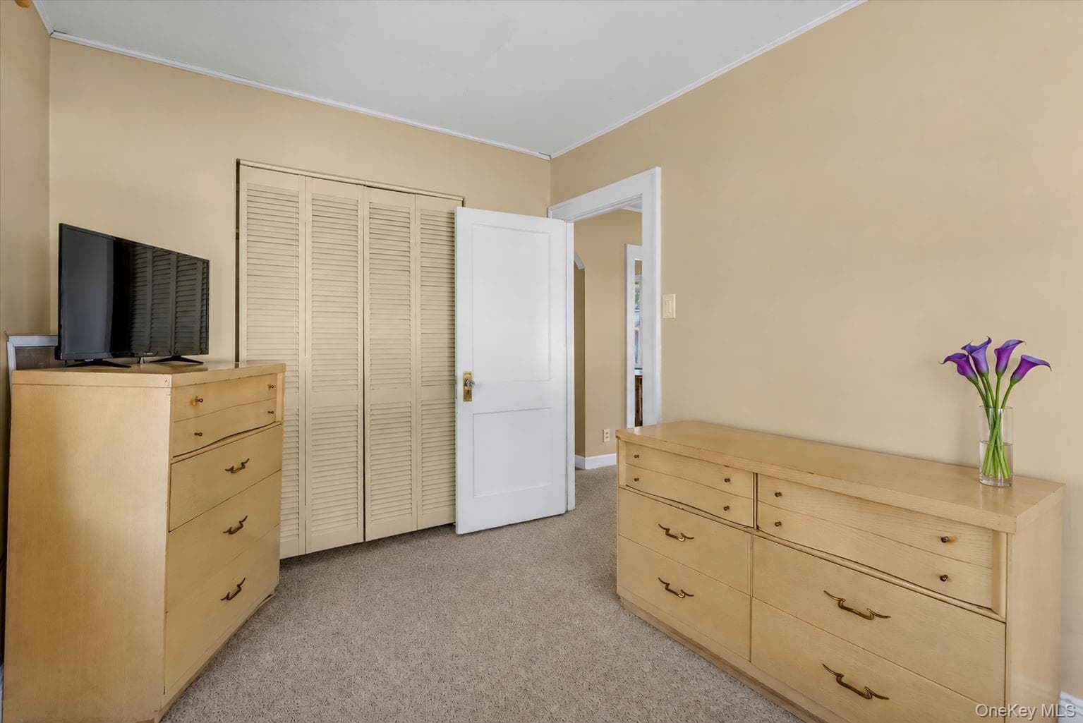 8 Rockne Street thumbnail 9