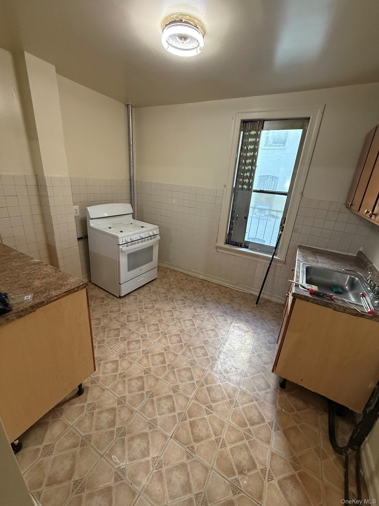 2116 Honeywell Avenue Unit: 5 thumbnail 3