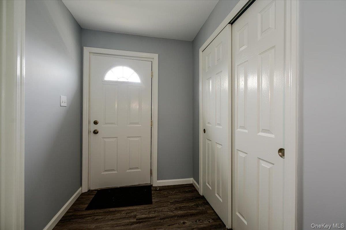 450 E Broadway thumbnail 12