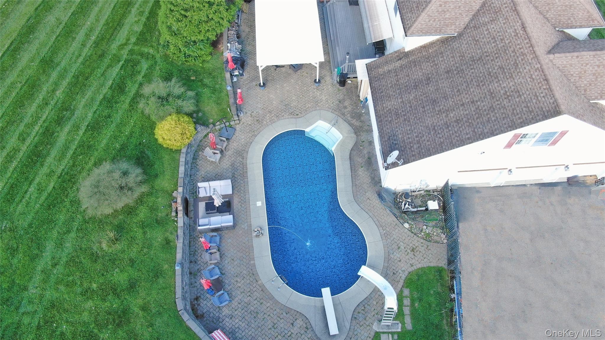 29 Duke Drive thumbnail 40