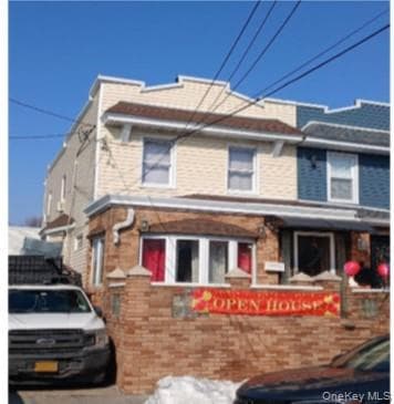 12729 103rd Road photo 1