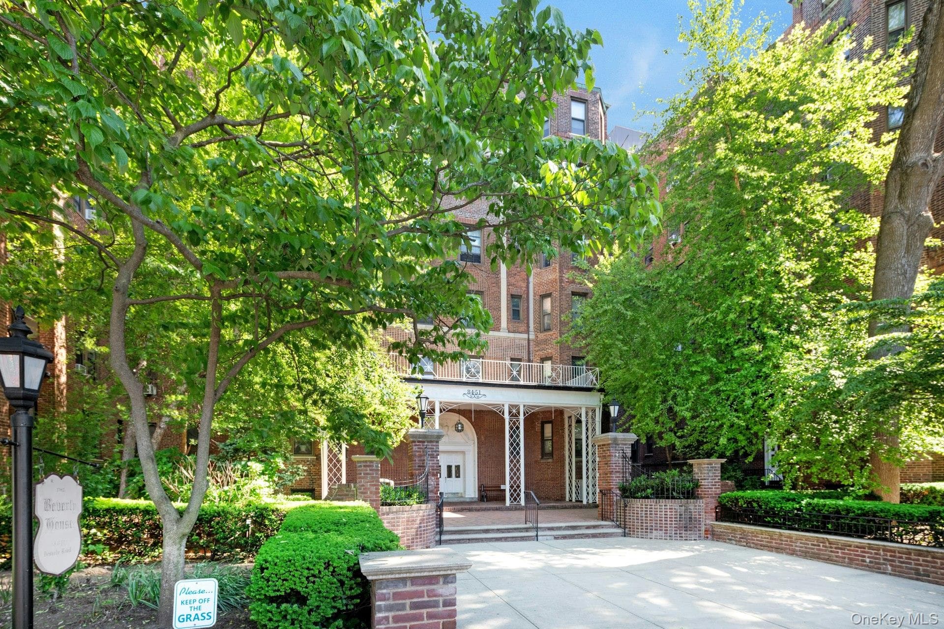 8451 Beverly Road Unit: 1A 10 1U 2U 4N thumbnail 3