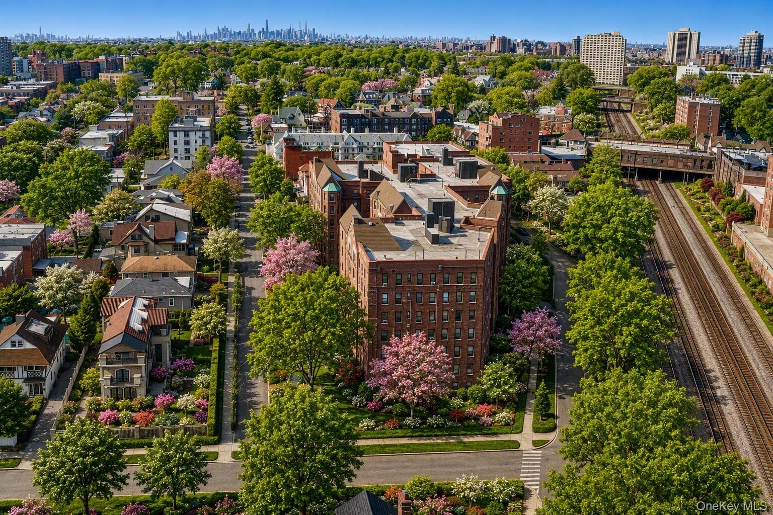 8451 Beverly Road Unit: 1A 10 1U 2U 4N, Kew Gardens