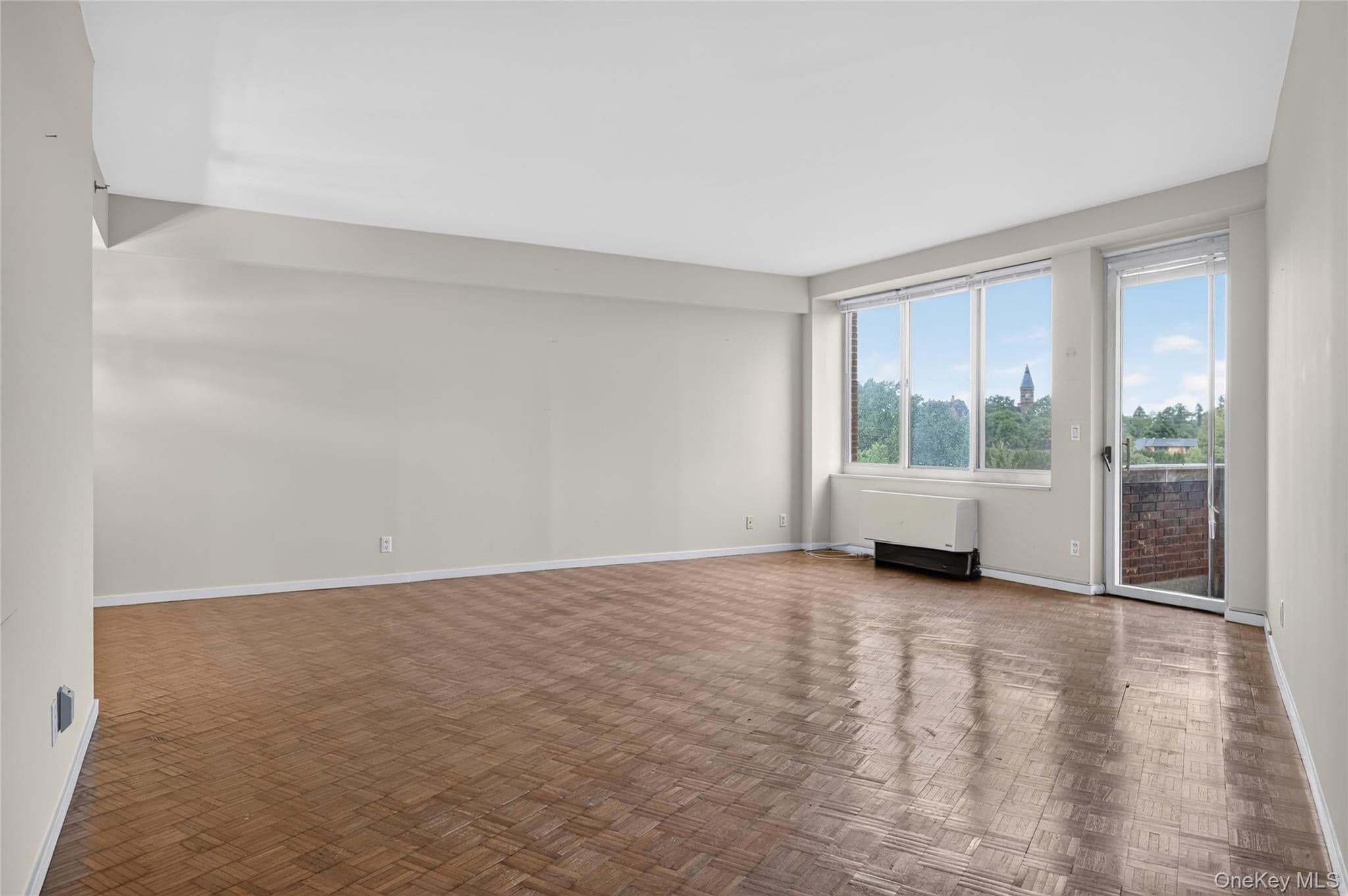 111 Cherry Vallley Avenue Unit: 408W thumbnail 7