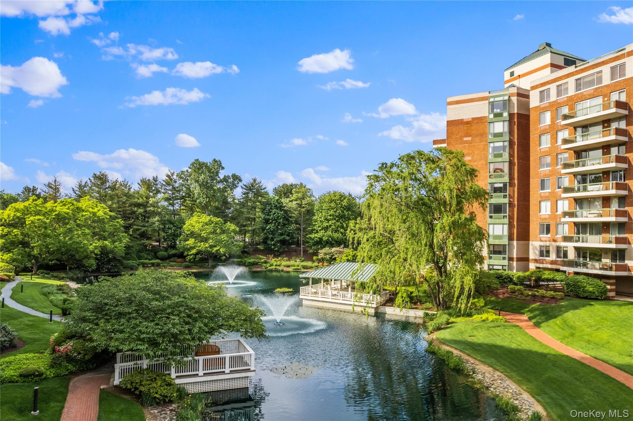 111 Cherry Vallley Avenue Unit: 408W thumbnail 34