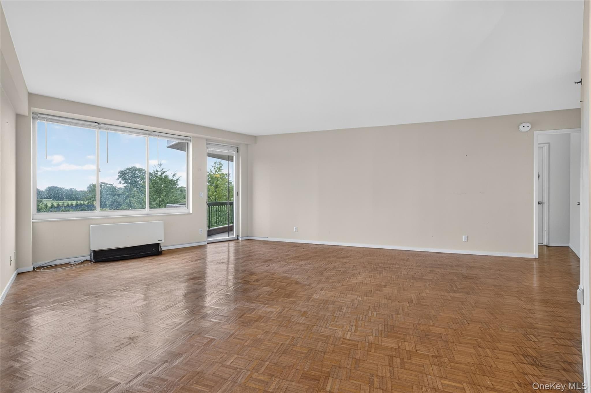 111 Cherry Vallley Avenue Unit: 408W thumbnail 16
