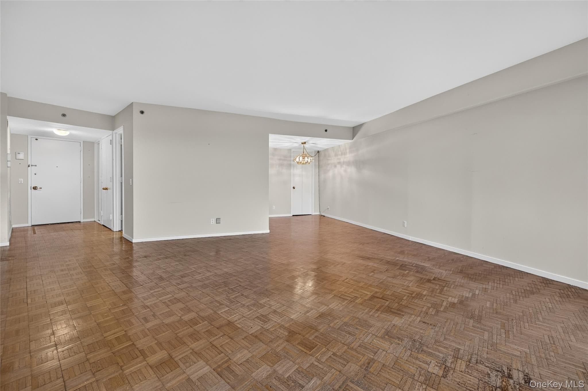 111 Cherry Vallley Avenue Unit: 408W thumbnail 6