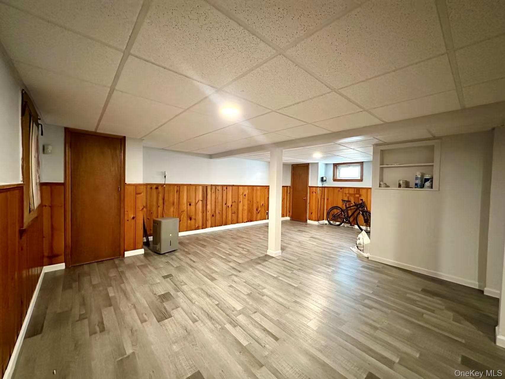 215 Mineola Avenue thumbnail 8