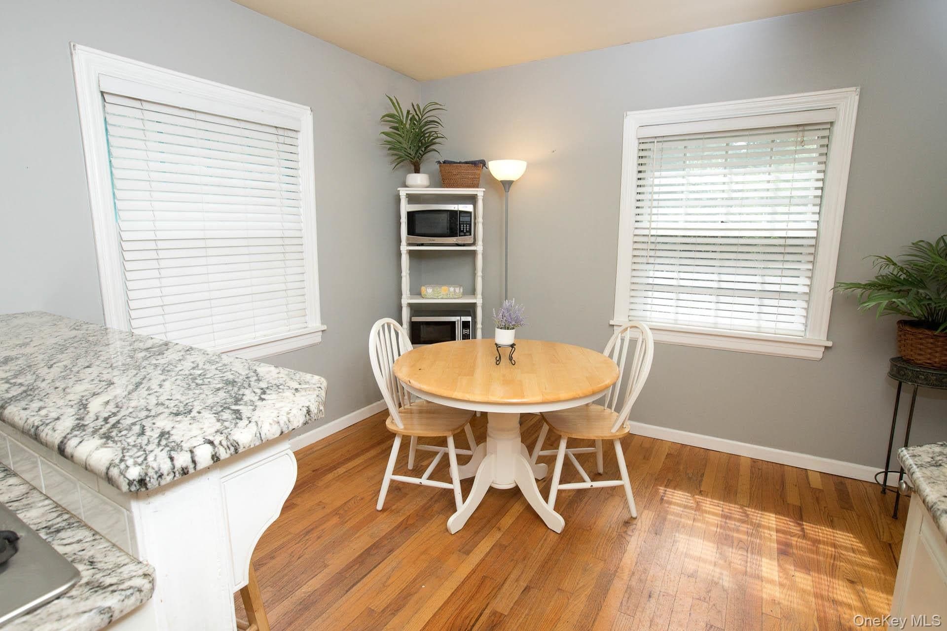 586 Union Road thumbnail 11