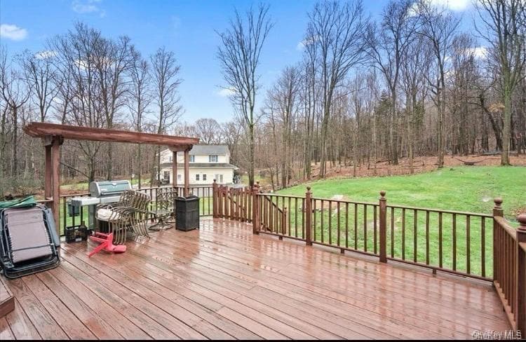 25 Round Hill Road, Washingtonville