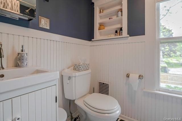 957 Columbia Street thumbnail 13