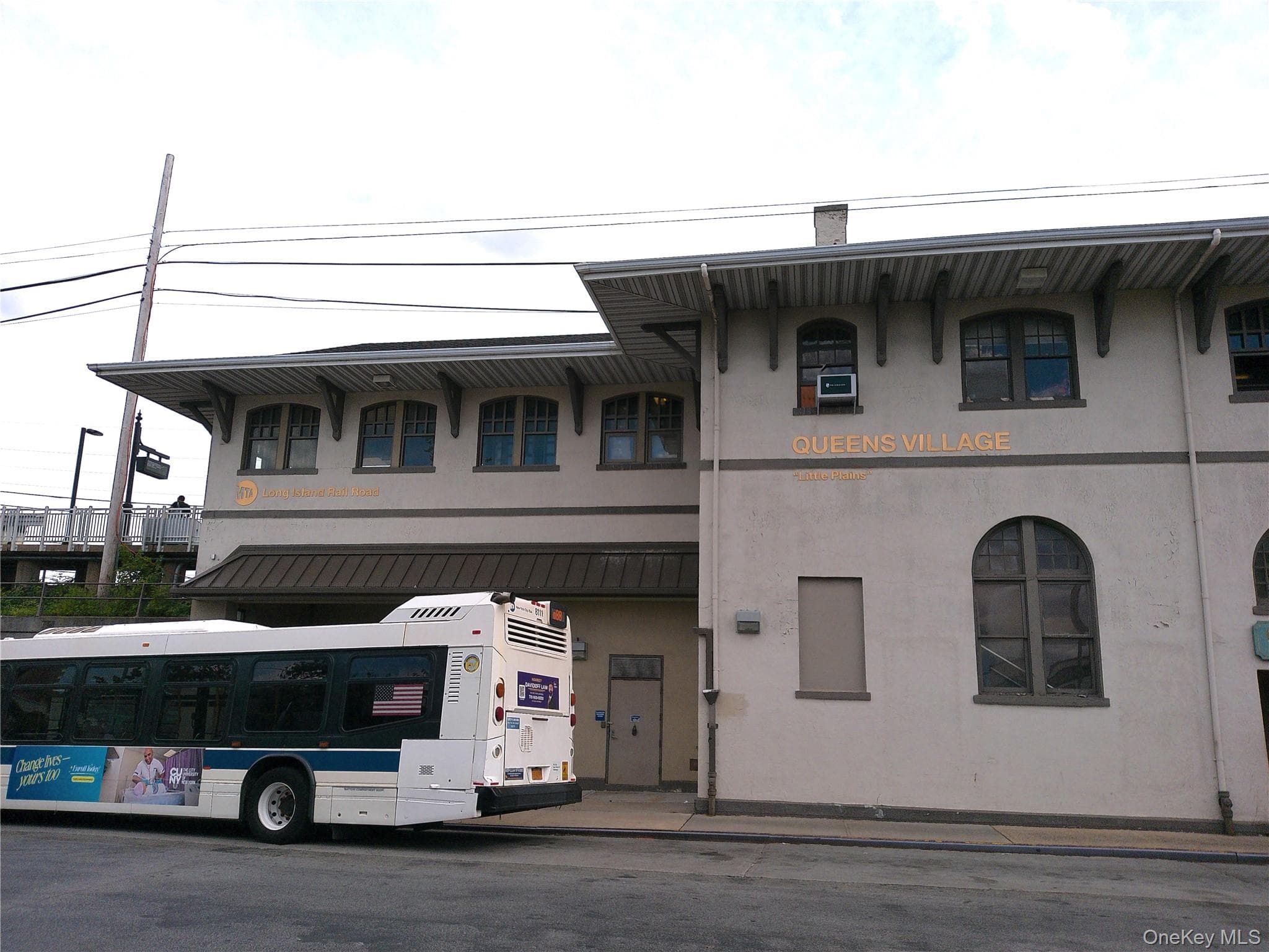 9227 Springfield Boulevard thumbnail 11