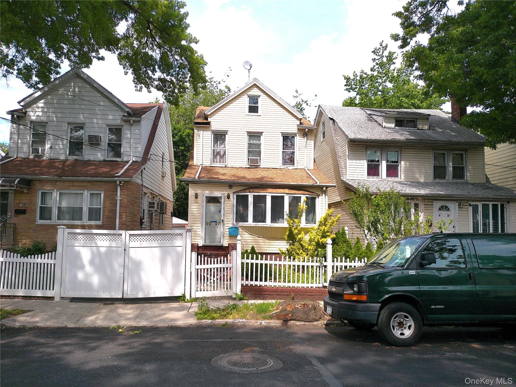 9227 Springfield Boulevard thumbnail 4