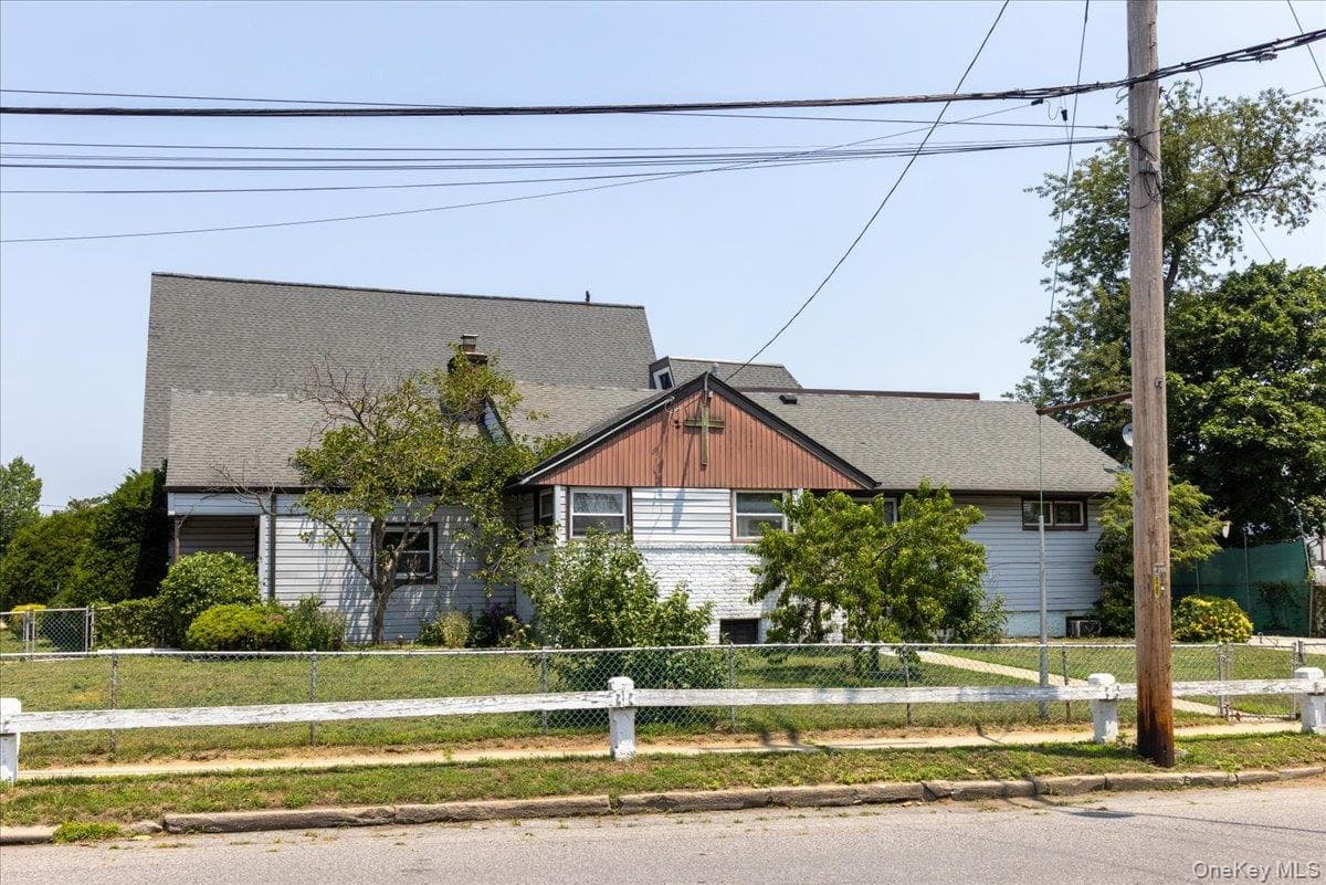215 N Hillside Avenue thumbnail 11