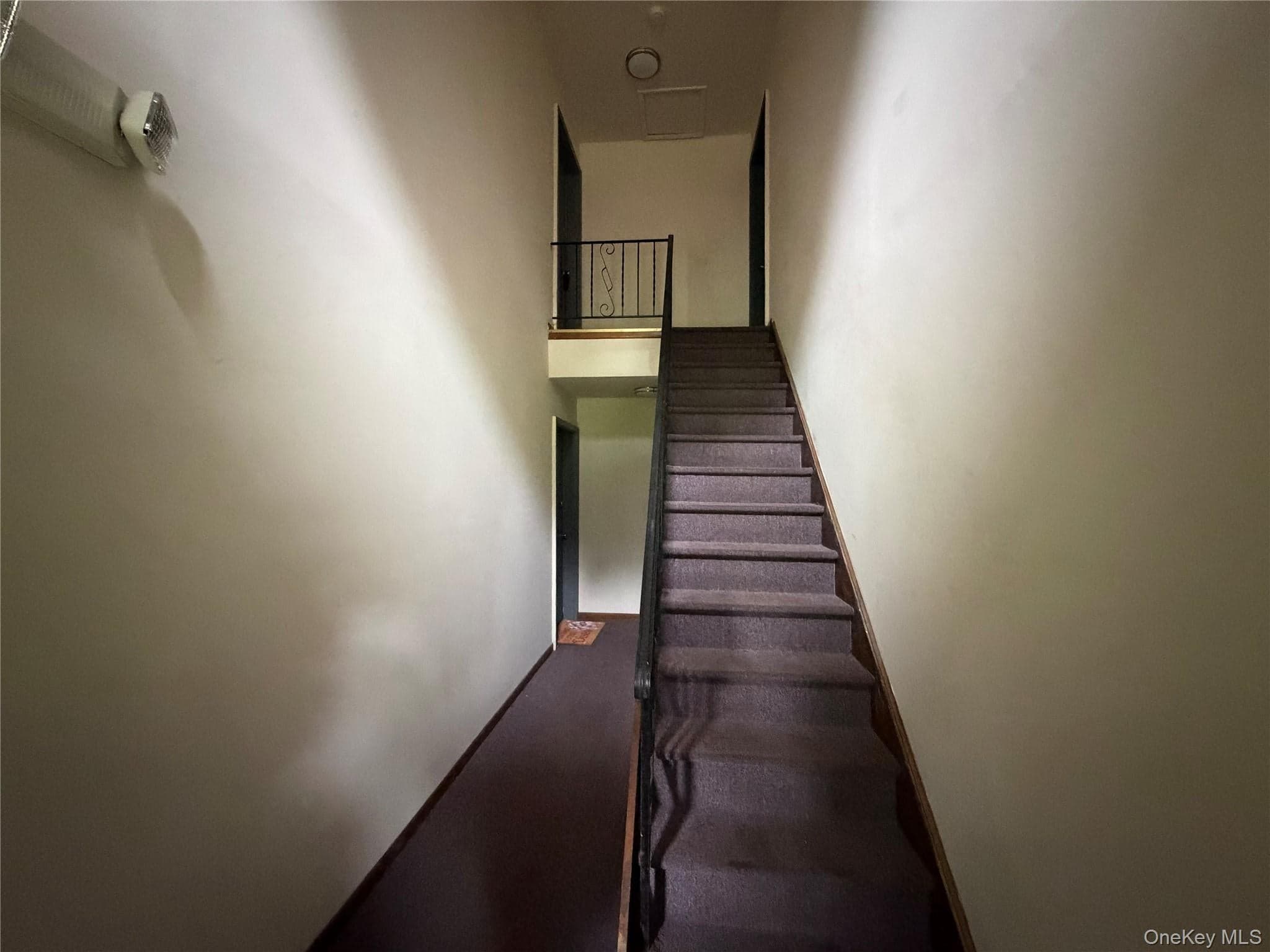 14 Fern Court Unit: H thumbnail 2