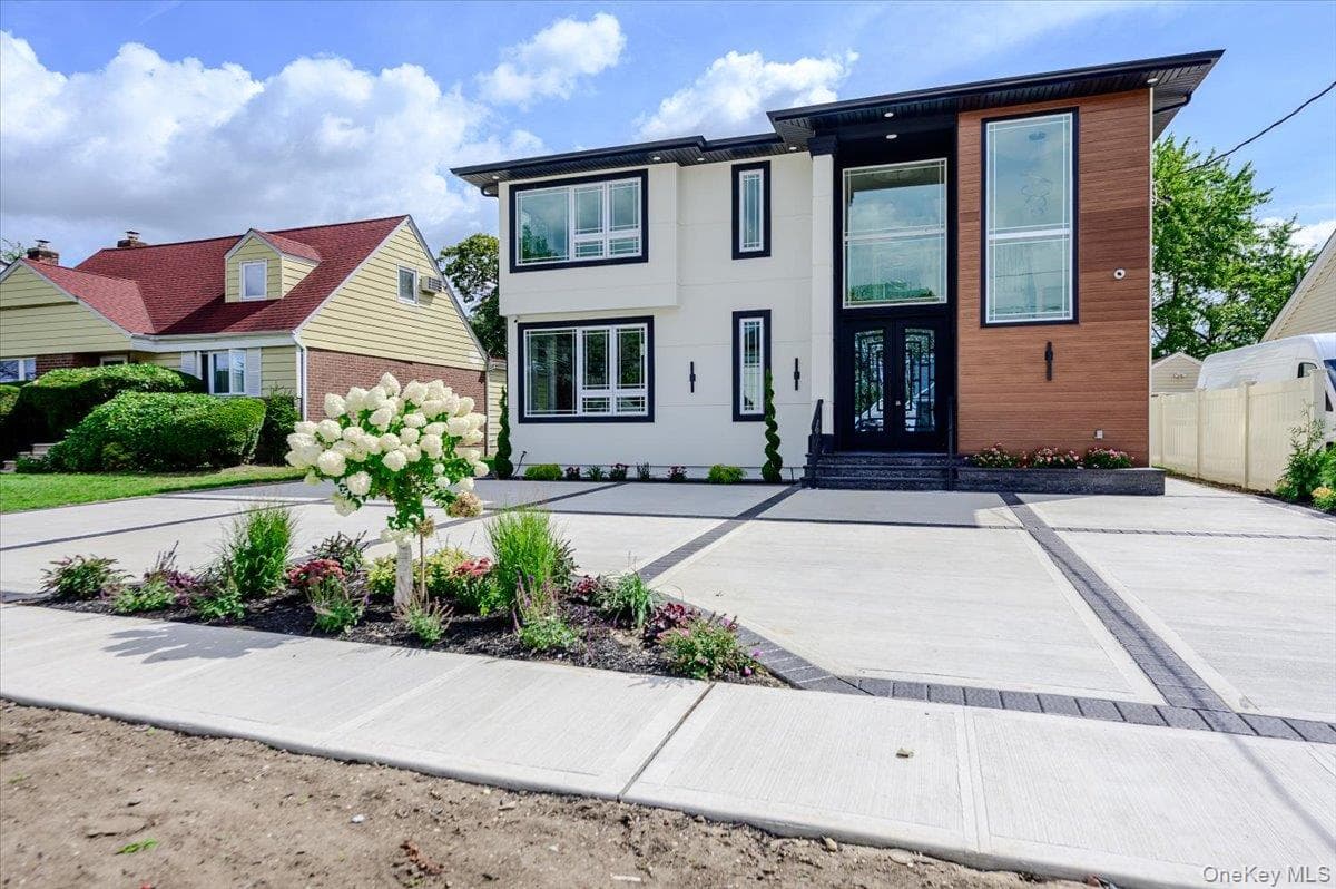 26 Countisbury Avenue photo 1
