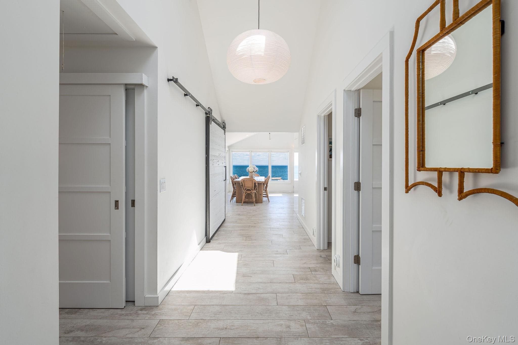 21515 Soundview Avenue thumbnail 4