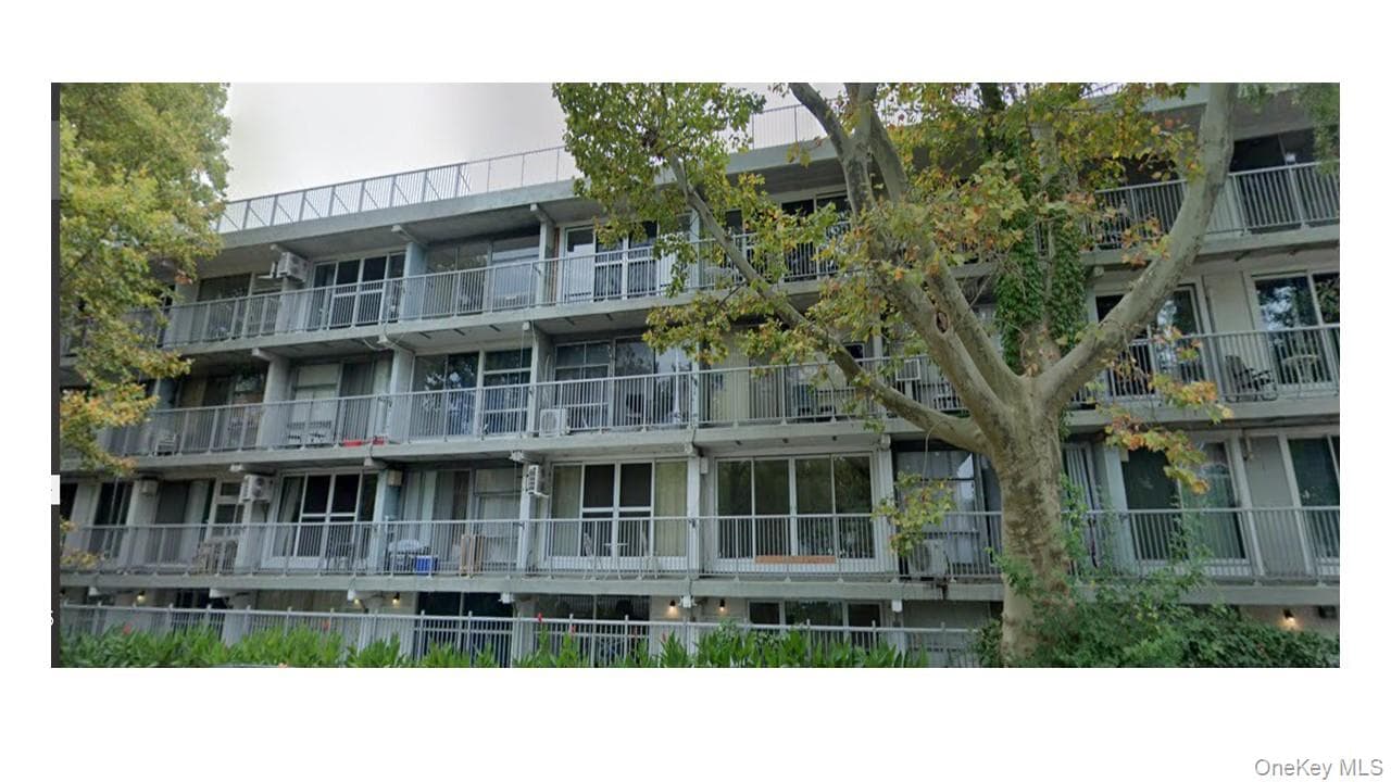 21201 42nd Avenue, Bayside