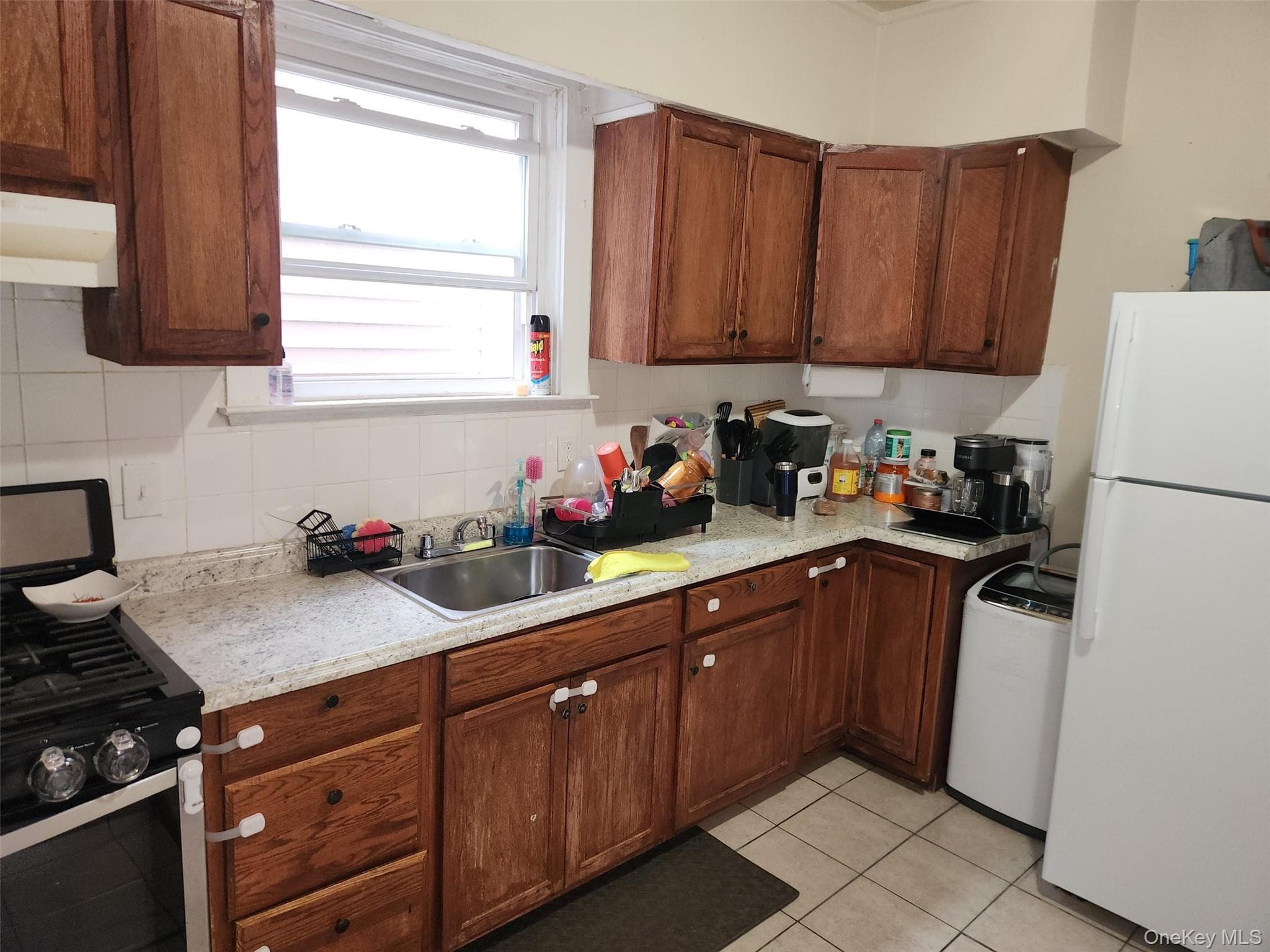 859 Penfield Street thumbnail 11