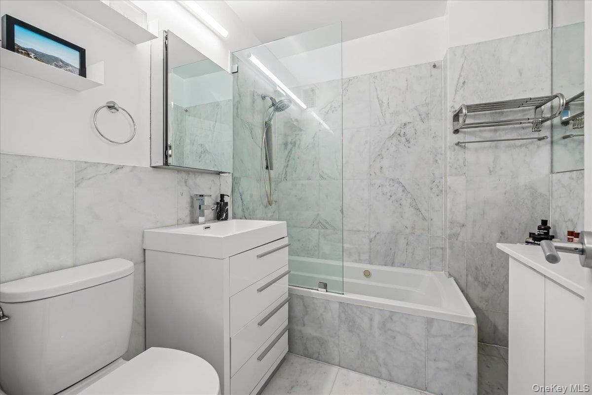 555 Kappock Street Unit: 6P thumbnail 12