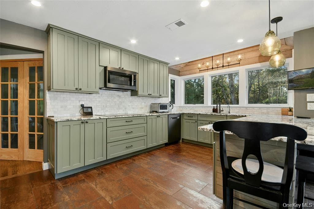 7 Waterview Drive thumbnail 6
